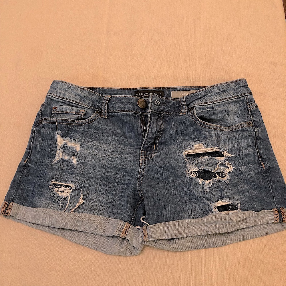 Aeropostale.High-rise super stretchy denim midi shorts.